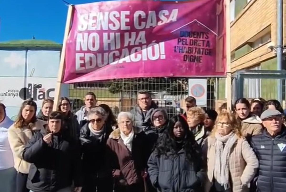 Insten les administracions públiques a passar de les paraules als fets