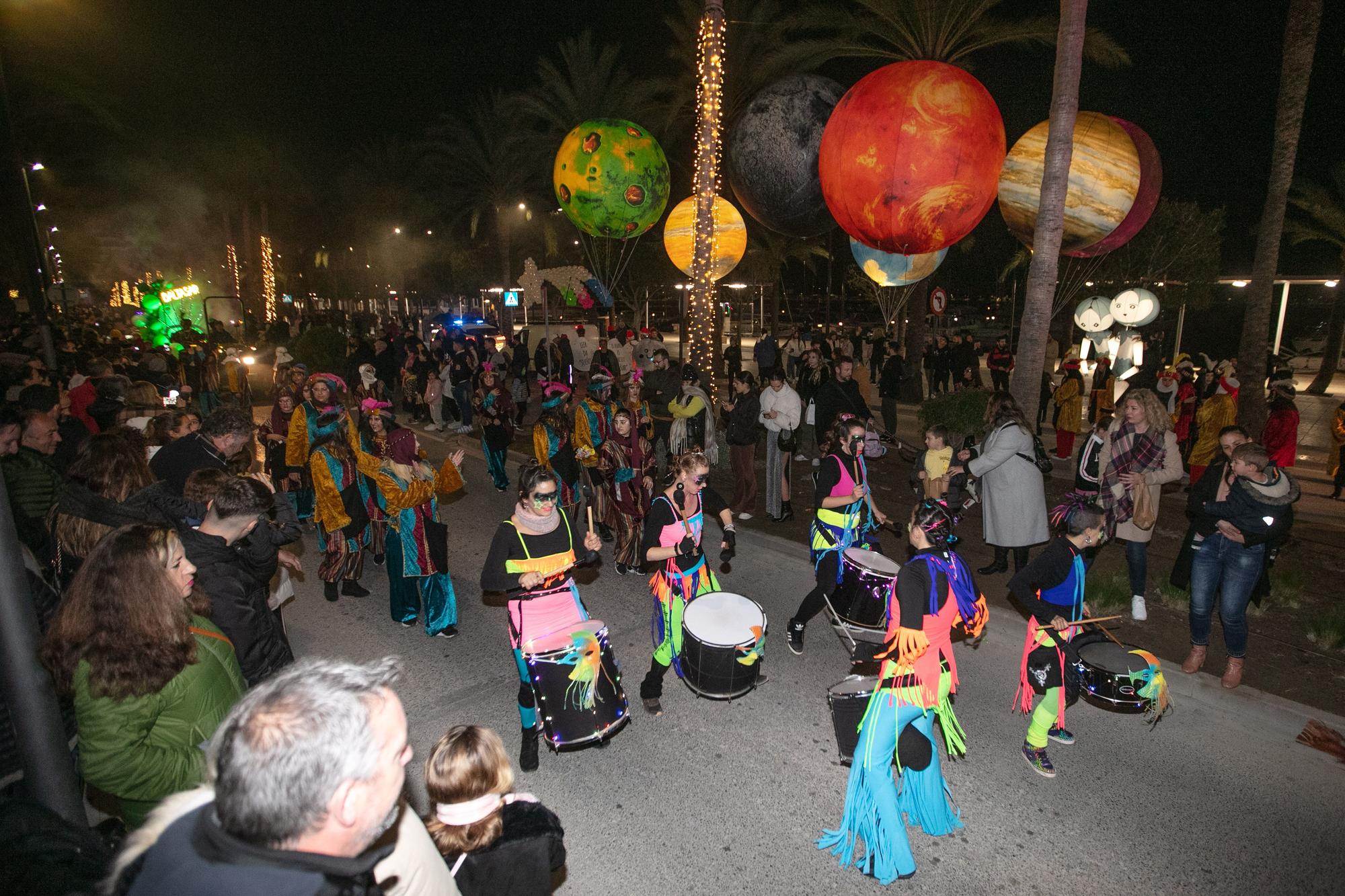 Mira aquí todas las fotos de la cabalgata de Reyes Magos 2023 en Sant Antoni