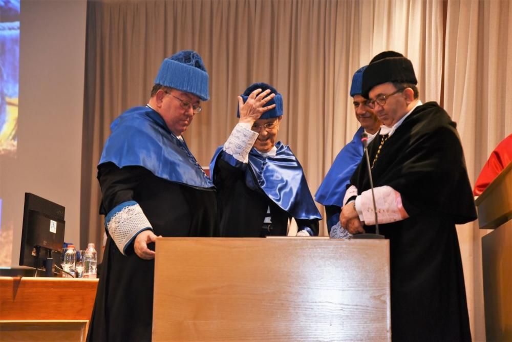 Raimundo González, Doctor Honoris Causa por la UMU