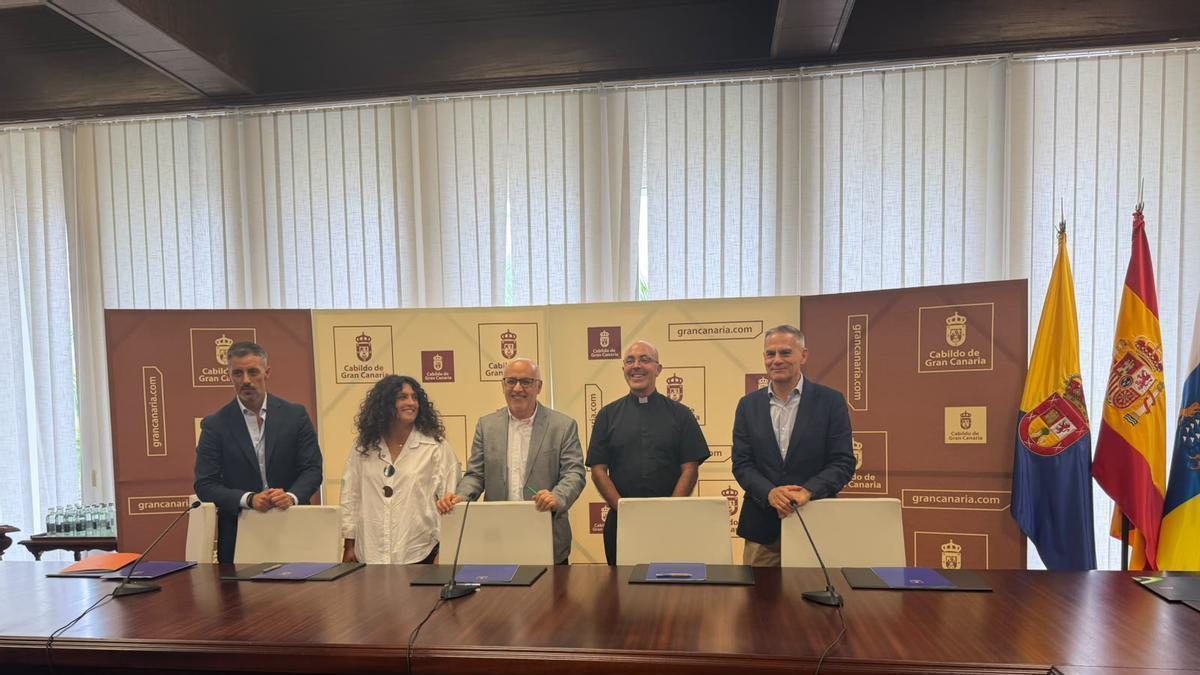 Televisión Canaria firma un convenio para la retransmisión de las Fiestas del Pino hasta 2029