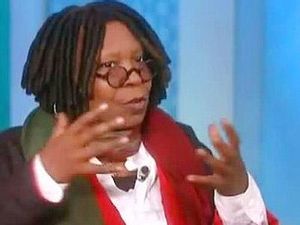 Moment en què Whoopi Goldberg abandona el plató de televisió, indignada per les acusacions d’un dels tertulians en contra dels musulmans: Els musulmans ens van assassinar l’11-S.