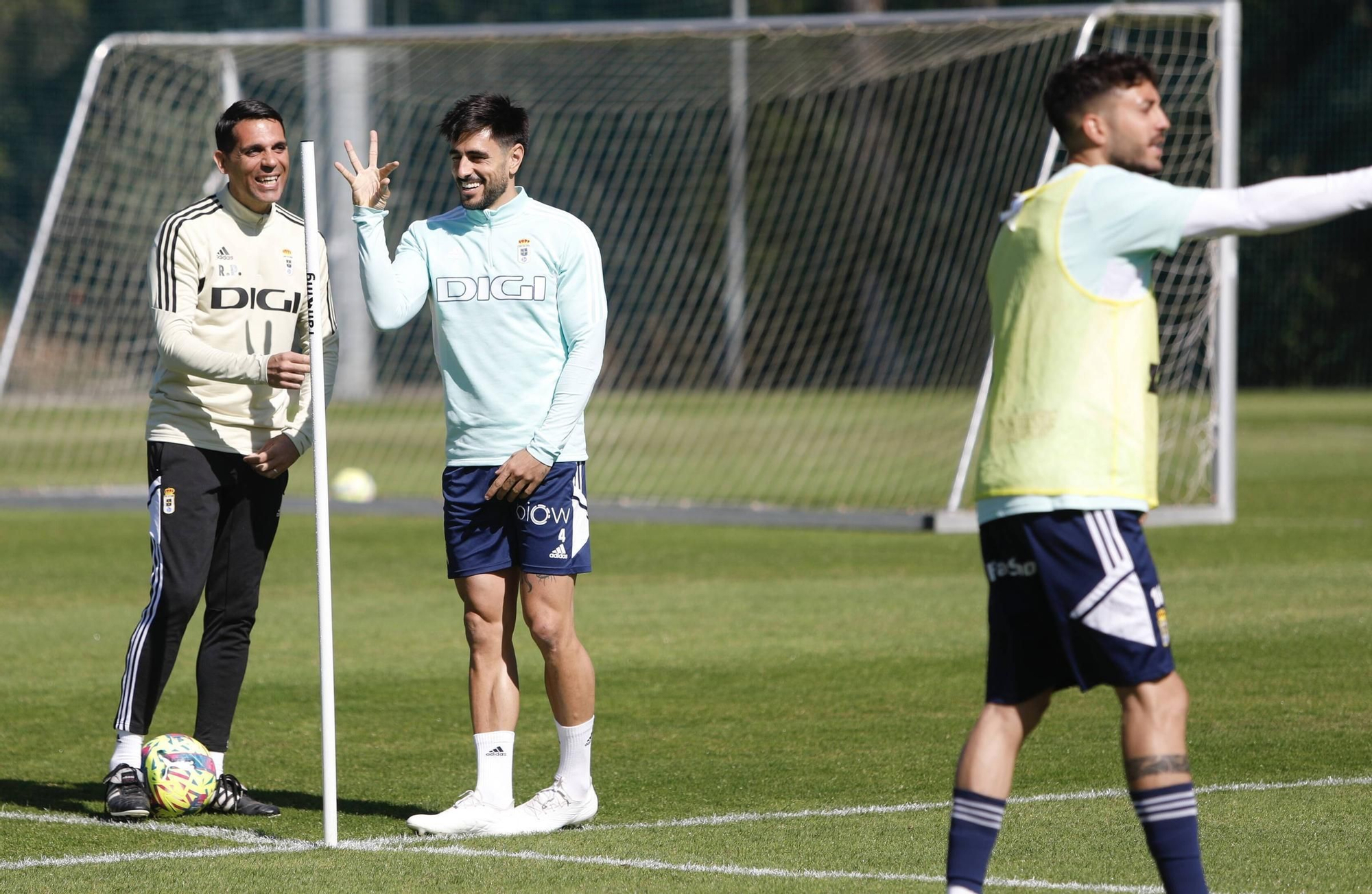 EN IMÁGENES: el entrenamiento del Oviedo
