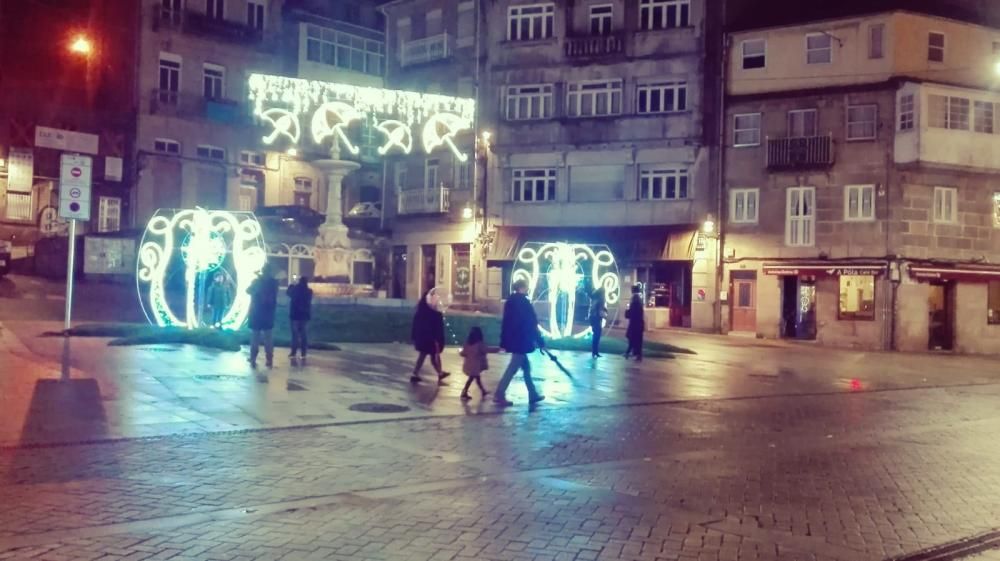 Vigo disfruta ya de su alumbrado de Navidad.