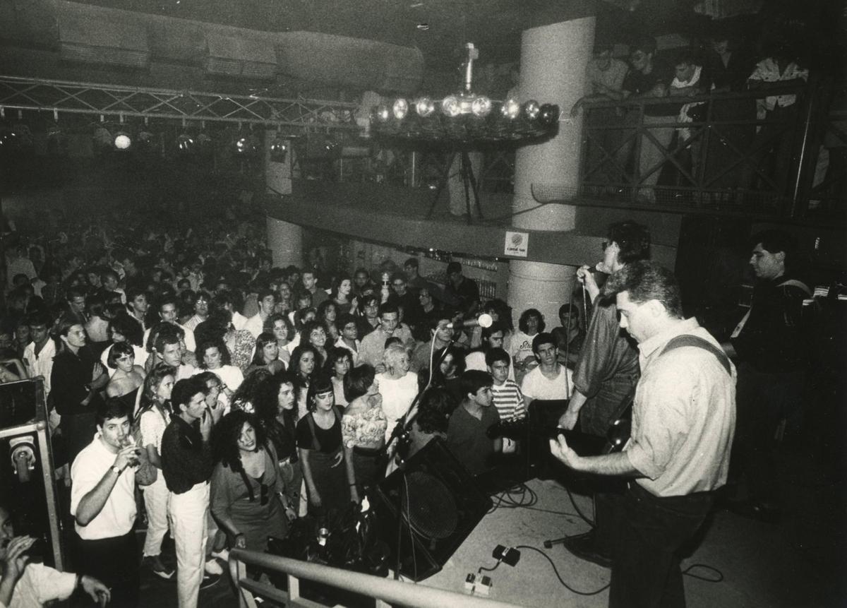 Concierto en la discoteca Plató en los 90.