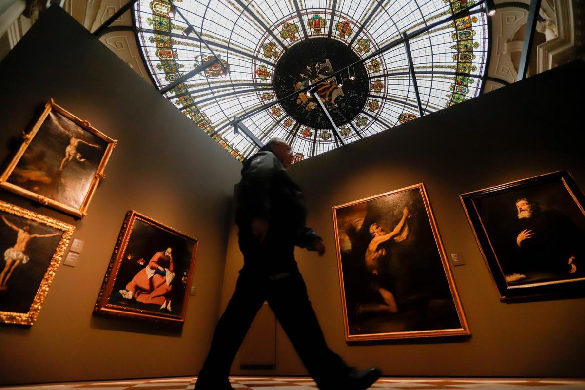 Valencia. Inauguración de la exposición "Del foscor a la llum " en el palacio de comunicaciones