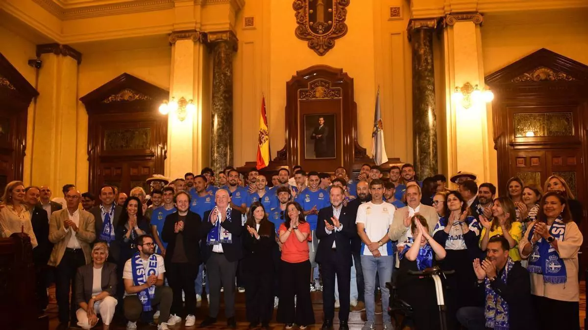 Escotet, tras el ascenso en el Concello de A Coruña: "Cuando el Deportivo avanza unido a su ciudad, lo hace su identidad y orgullo"