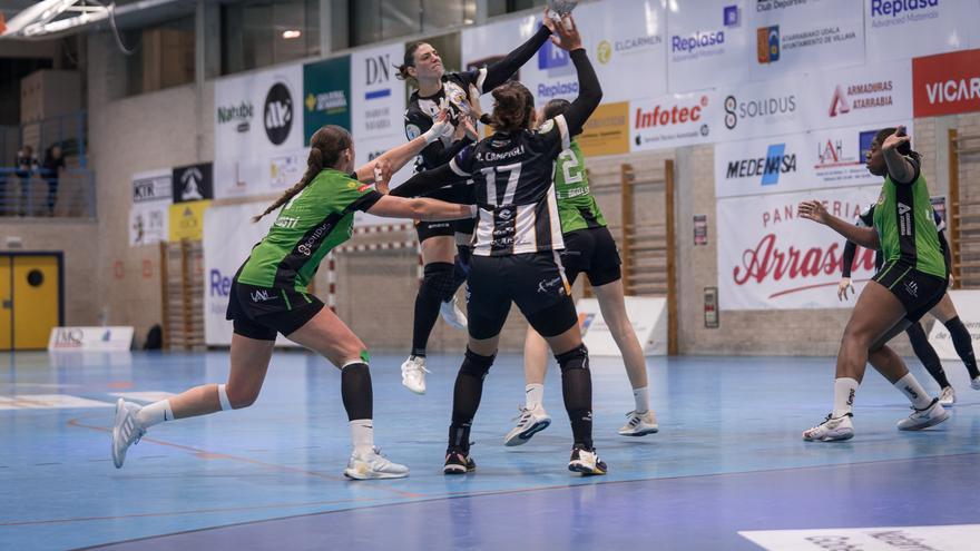 El Costa del Sol gana al Beti-Onak y se pone líder (27-30)