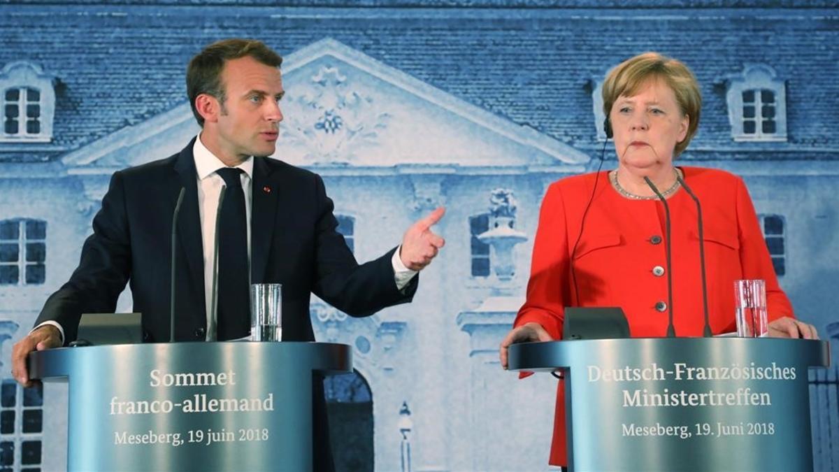 Macron y Merkel, durante su comparecencia ante la prensa, en Meseberg.