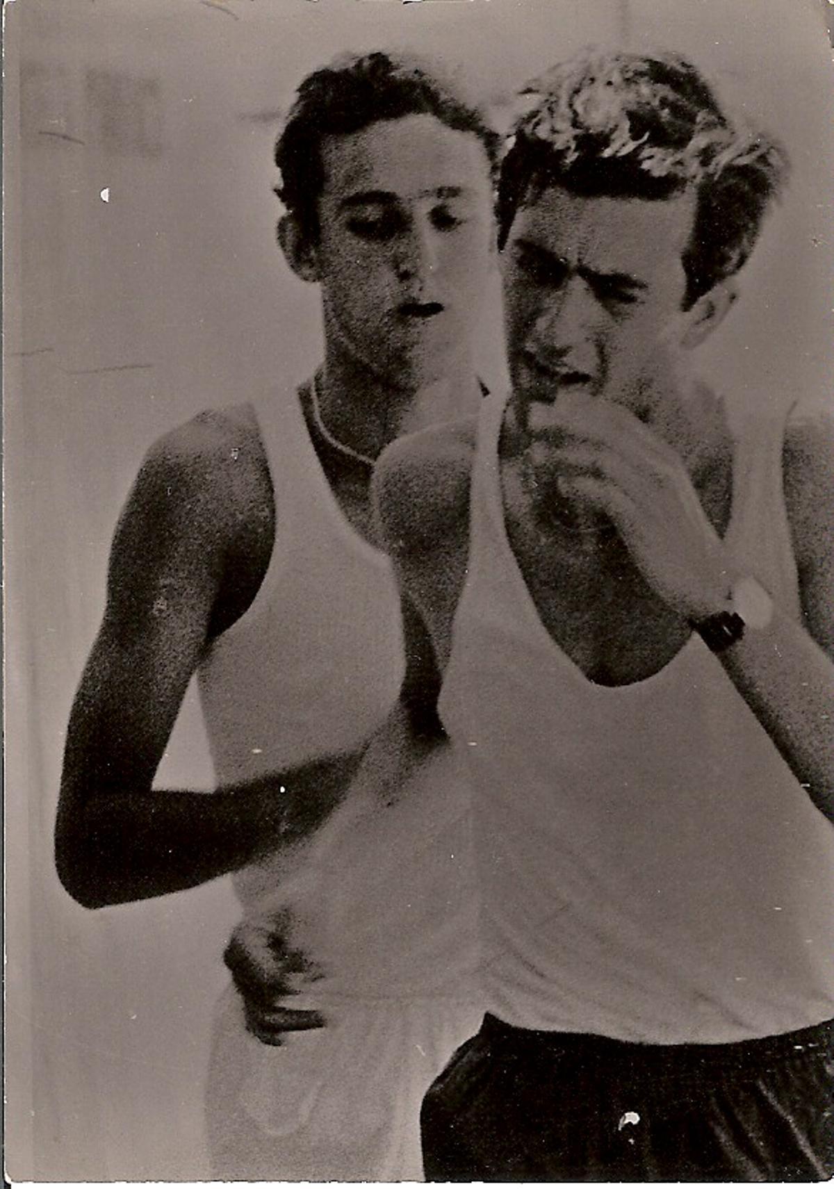 Miguel Ángel Montojo, en una prueba de atletismo en su juventud