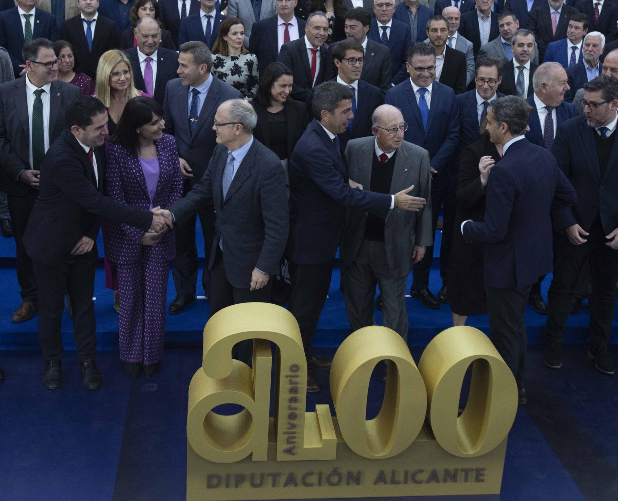 La Diputación subraya su papel vertebrador en el acto de clausura del 200 aniversario