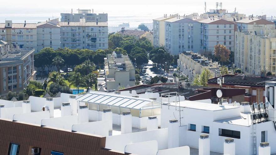 Torremolinos impulsa un calendario para la eliminación de amianto en edificios municipales