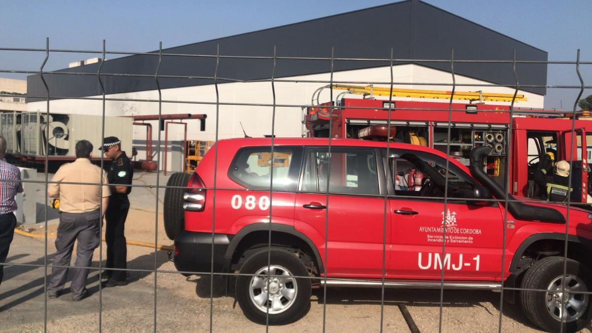 Sofocado el incendio en la central térmica del hospital Reina Sofía