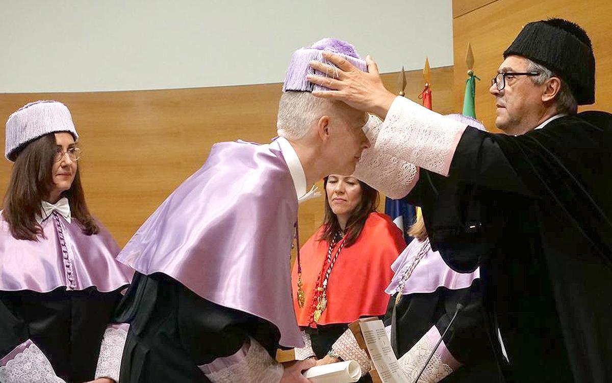 Acto en la UMA de investidura del neurocientífico Matthew Lambon