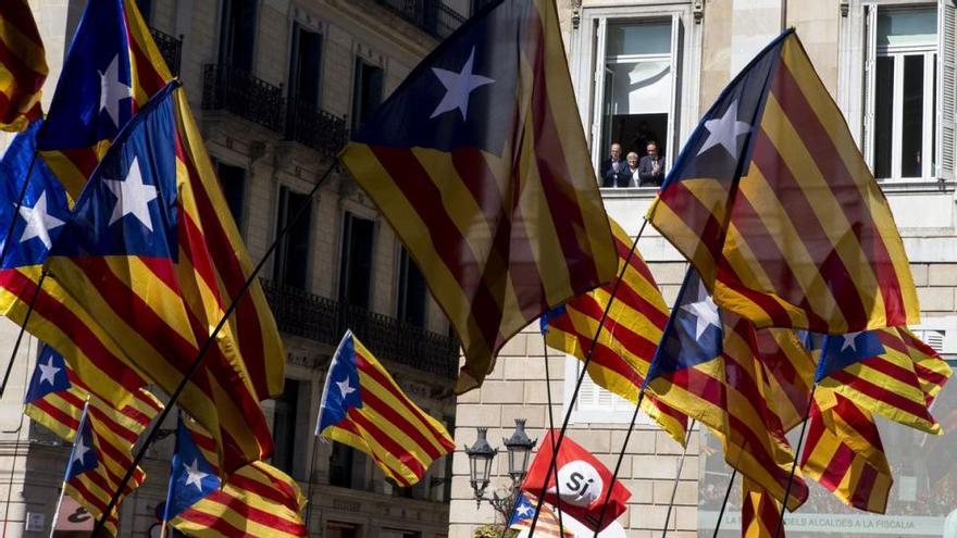 Castellón lamenta el &#039;espectáculo&#039; de Cataluña y ve necesario cumplir la ley