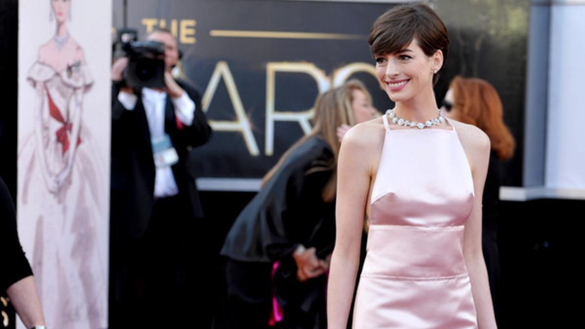 El vestido de Anne Hathaway.