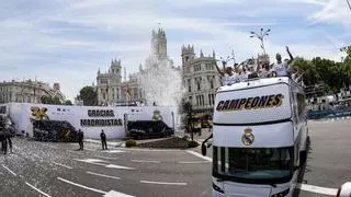 El Real Madrid llena Cibeles para celebrar el título de Liga
