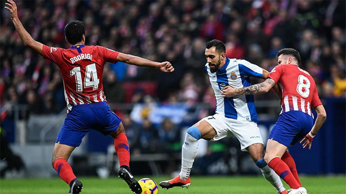 Borja Iglesias obligó a lucirse a Oblak en la jugada que pudo cambiar el partido