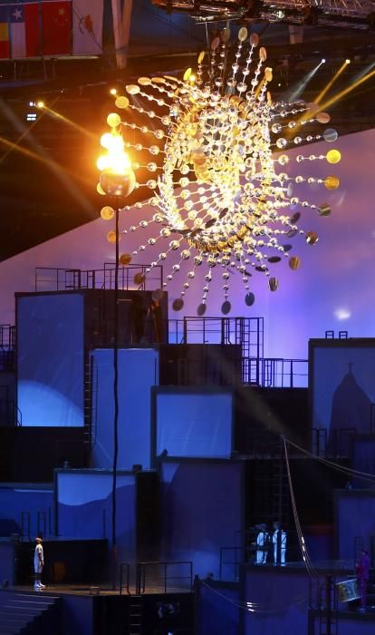 La ceremonia de inauguración de las Olimpiadas recreó el Brasil indígena, las diferentes culturas y las grandes urbes.