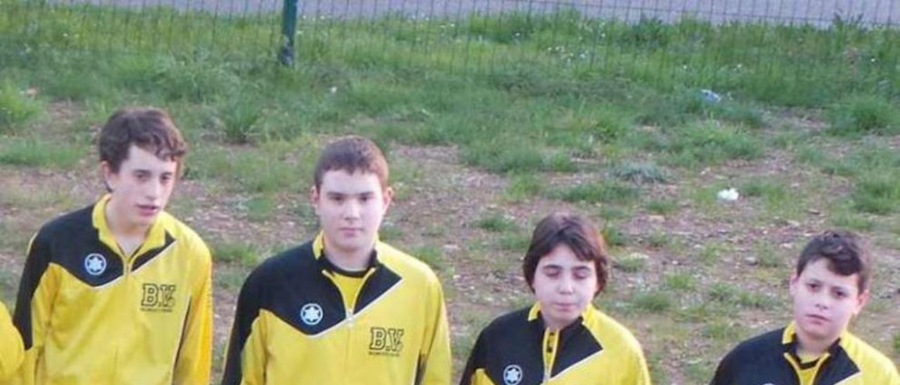 Borja Vera, en primer término, durante el rodaje del vídeo de Basket Lover.