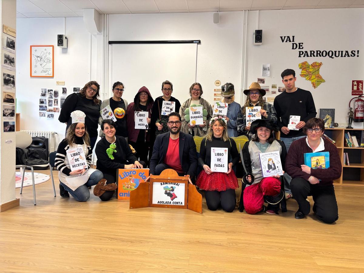 Foto de familia dos participantes nas actividades do CEIP de Agolada.