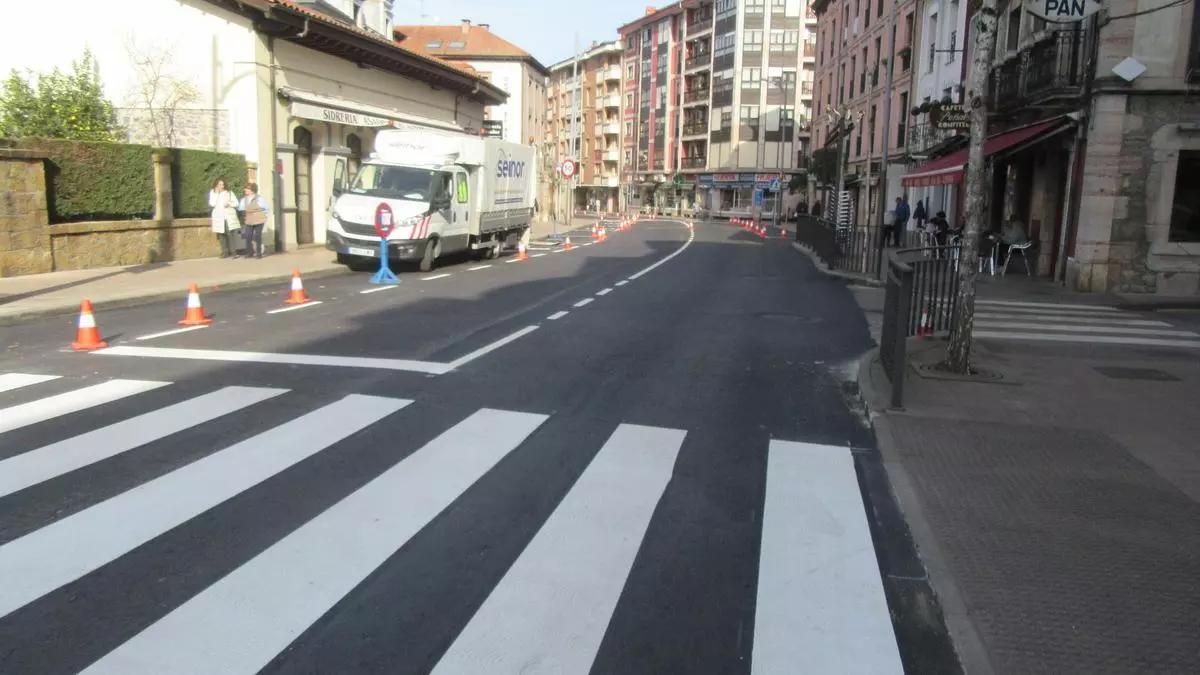 Imagen de archivo de la avenida de Castilla (Carretera Cañu), en Cangas de Onís.