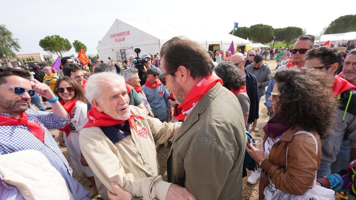 Demetrio Madrid celebra sus 90 años junto a su familia en la capital zamorana