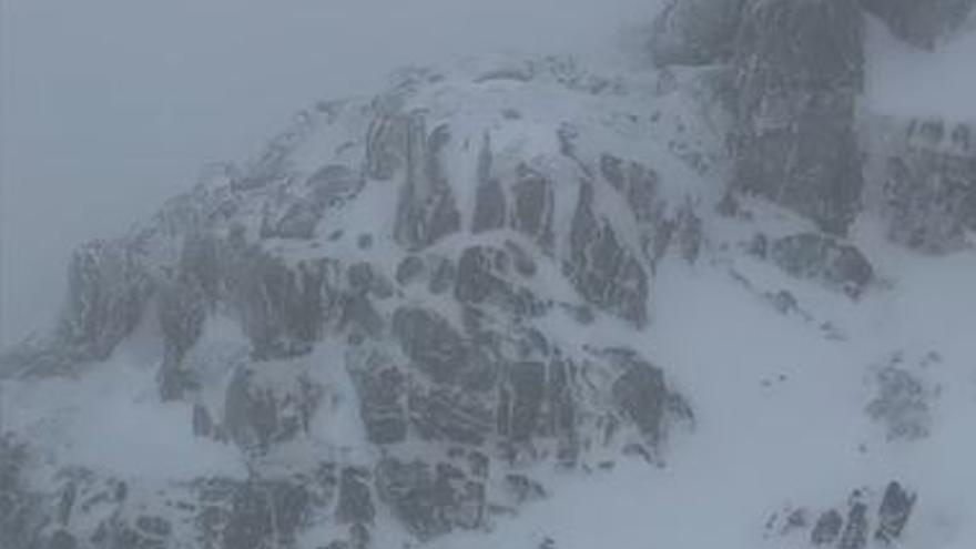 Schnee auf Mallorca: So sieht es aus, wenn man in der Tramuntana Ski fährt