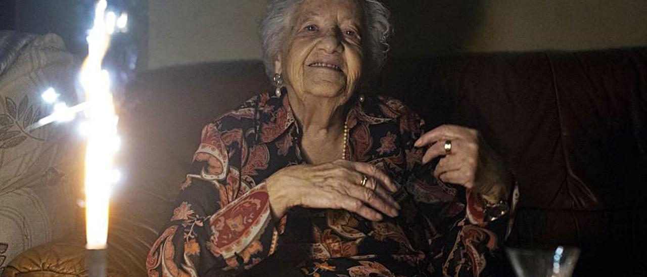 Hilda Serantes cumplió 100 años el pasado noviembre.   | // BRAIS LORENZO