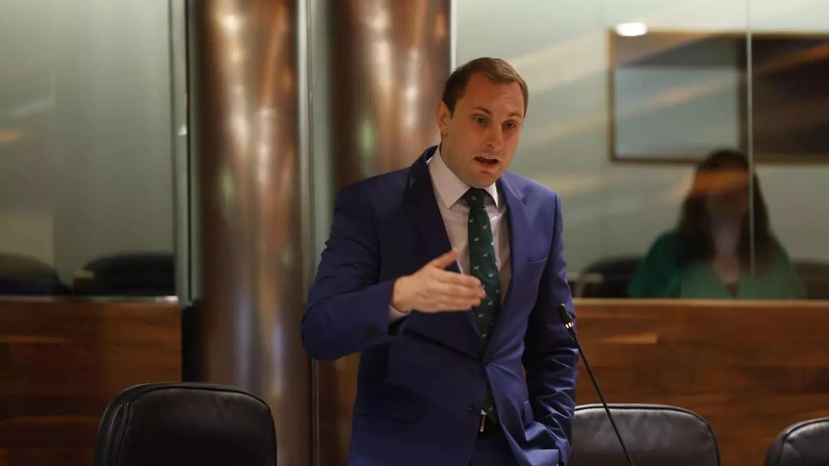 Pumares tacha de “maquillaje fiscal” las rebajas de Barbón y abre la puerta a irse de la Alianza por las Infraestructuras