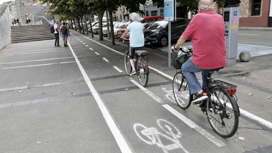 El nuevo carril bici de Fomento, al detalle: bicicletas fuera de los Jardines de la Reina y más espacio para peatones