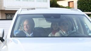 Don Juan Carlos vuelve a España por Vigo tras acatar las condiciones de Felipe VI