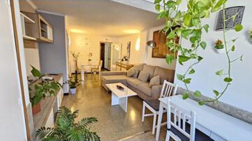 140.000 € Venta de piso en Distrito Vegueta, Cono Sur y Tafira (Las Palmas G. Canaria) 67 m2, 3 habitaciones, 1 baño, 2.090 €/m2, 2 Planta...