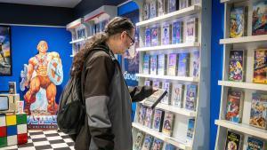 Ressusciten a Barcelona un videoclub dels anys 80 amb més de 500 cintes VHS