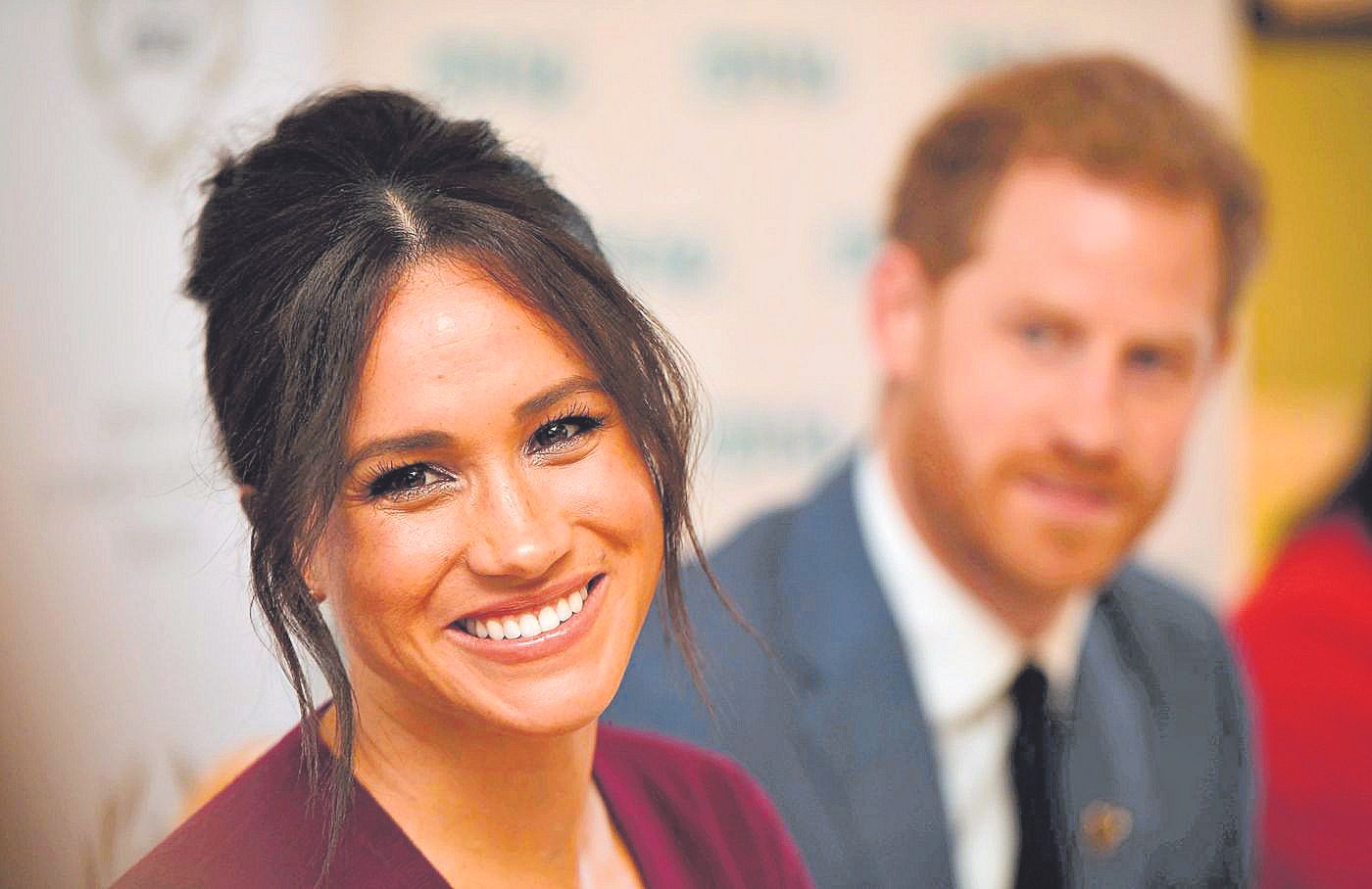 Meghan Markle junto al príncipe Harry.