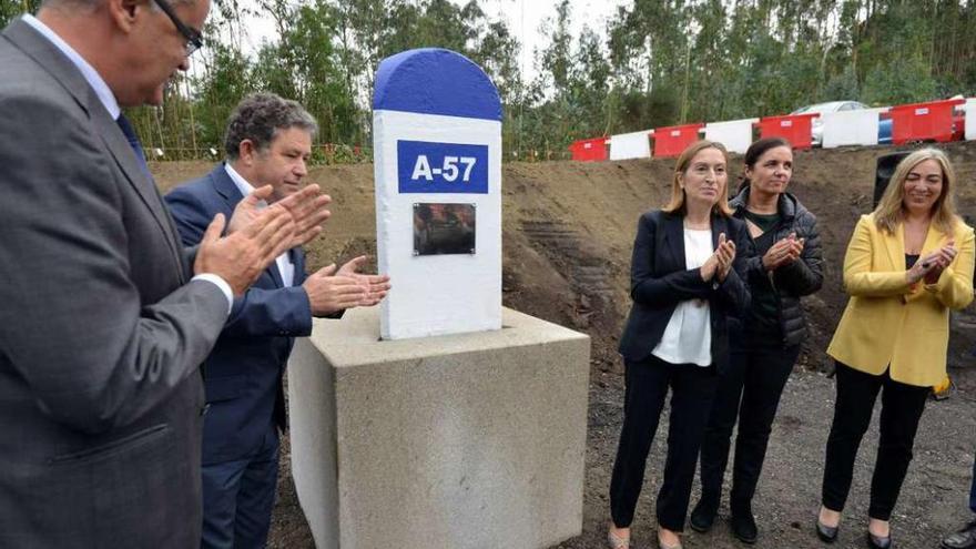 Villanueva, Lores, Pastor, Rojo y Molares, en la inauguración de las obras de la cirunvalación de Pontevedra. // G.S.