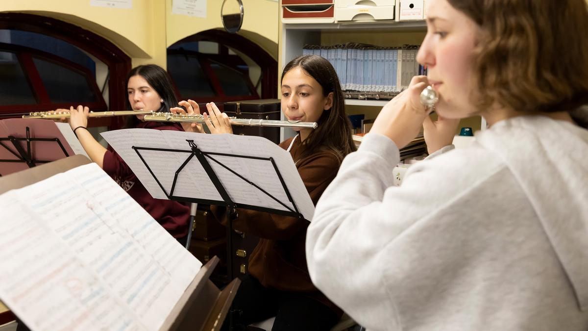 Llanera suena bien: así se trabaja en la Escuela Municipal de Música, con casi trescientos alumnos