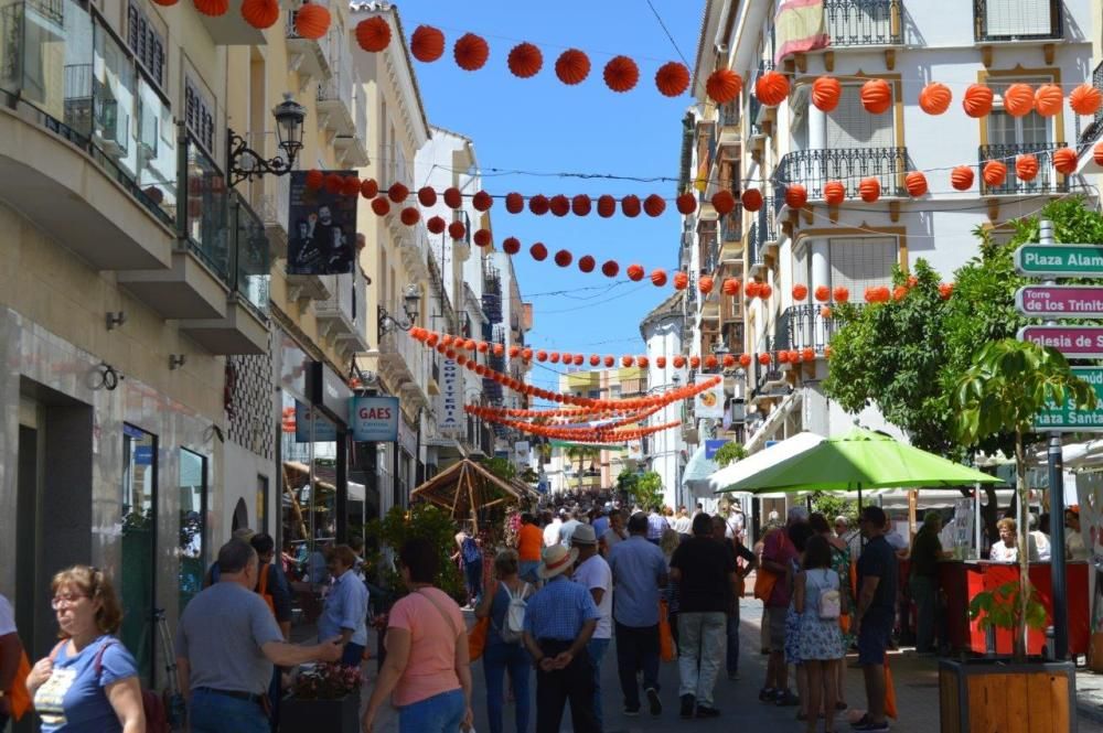 La XXIII Fiesta de la Naranja ha servido para promocionar el sector agroalimentario y dar a conocer el casco histórico a los visitantes.