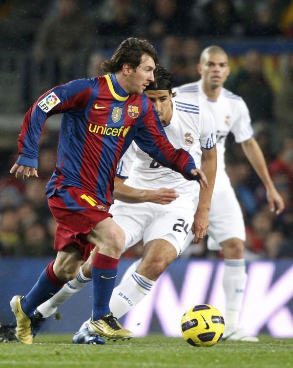 F.C. Barcelona 5 - Real Madrid 0