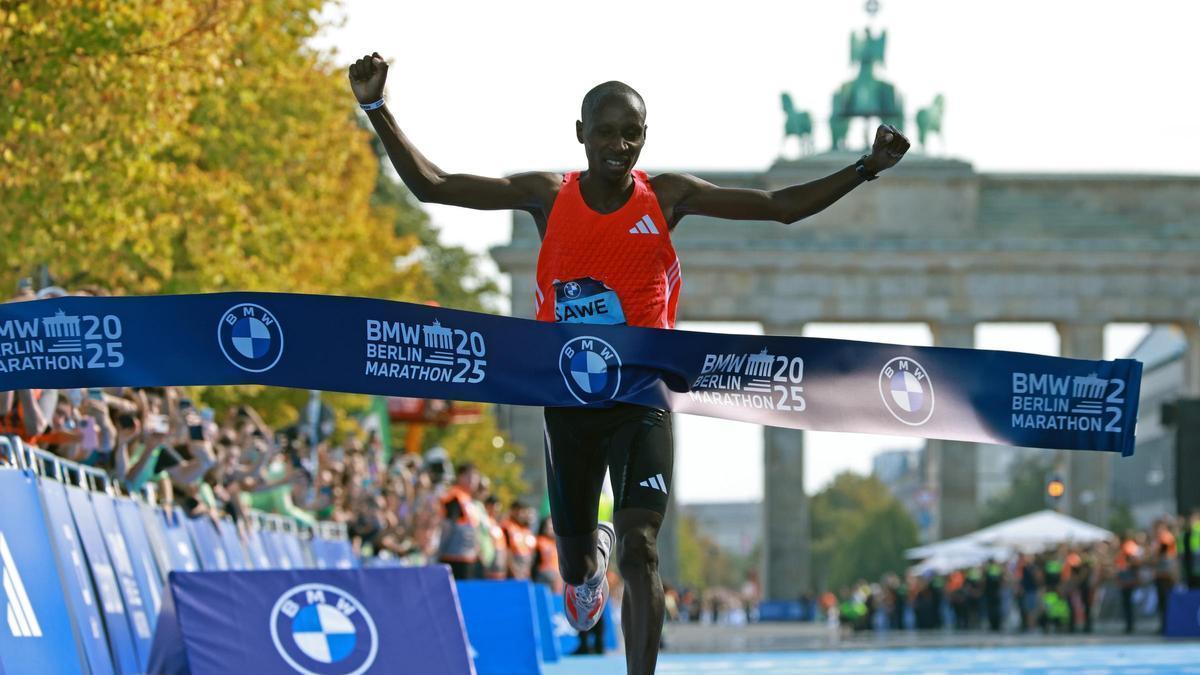 Sabastian Sawe causa baja por lesión para el maratón de Berlín.