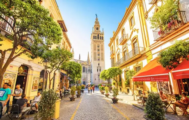 La calle en la que mejor se come de Sevilla, "el lugar con la comida más exquisita de España"
