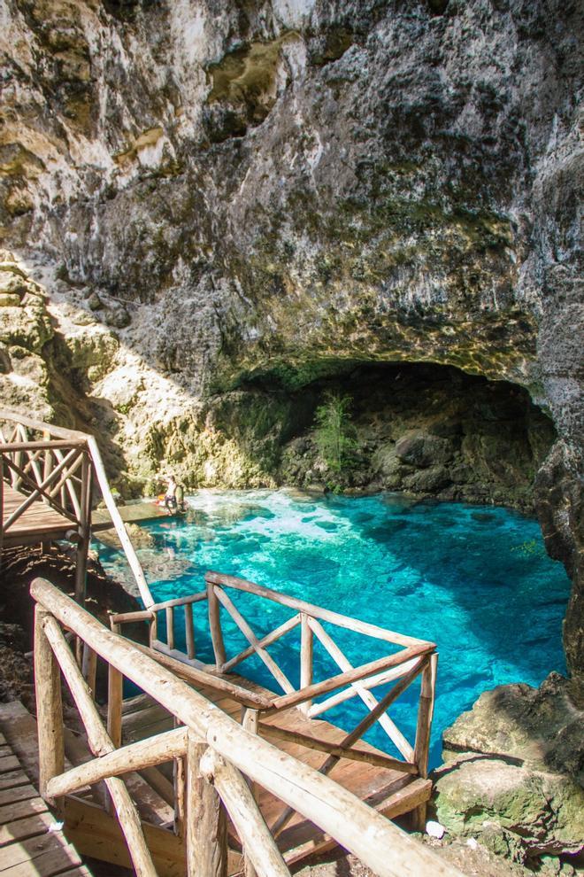 Hoyo Azul es uno de los enclaves más bellos de Punta Cana