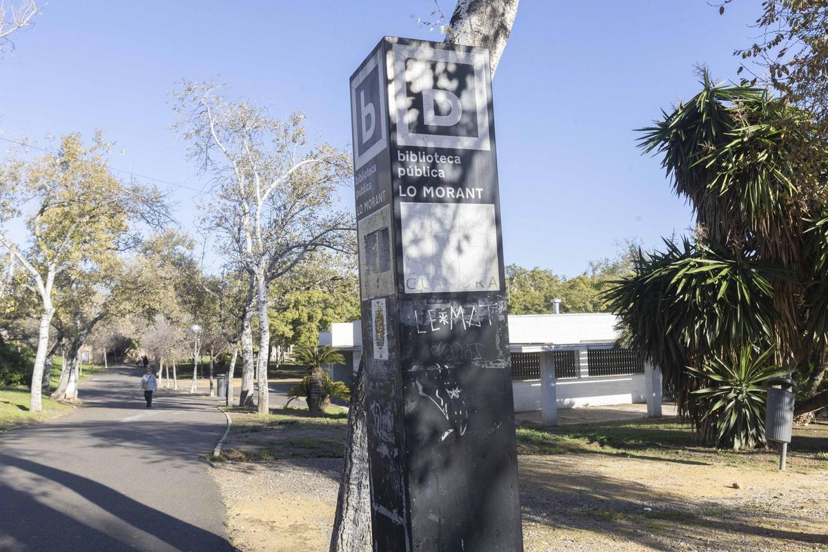 Dejadez y abandono en el parque Lo Morant