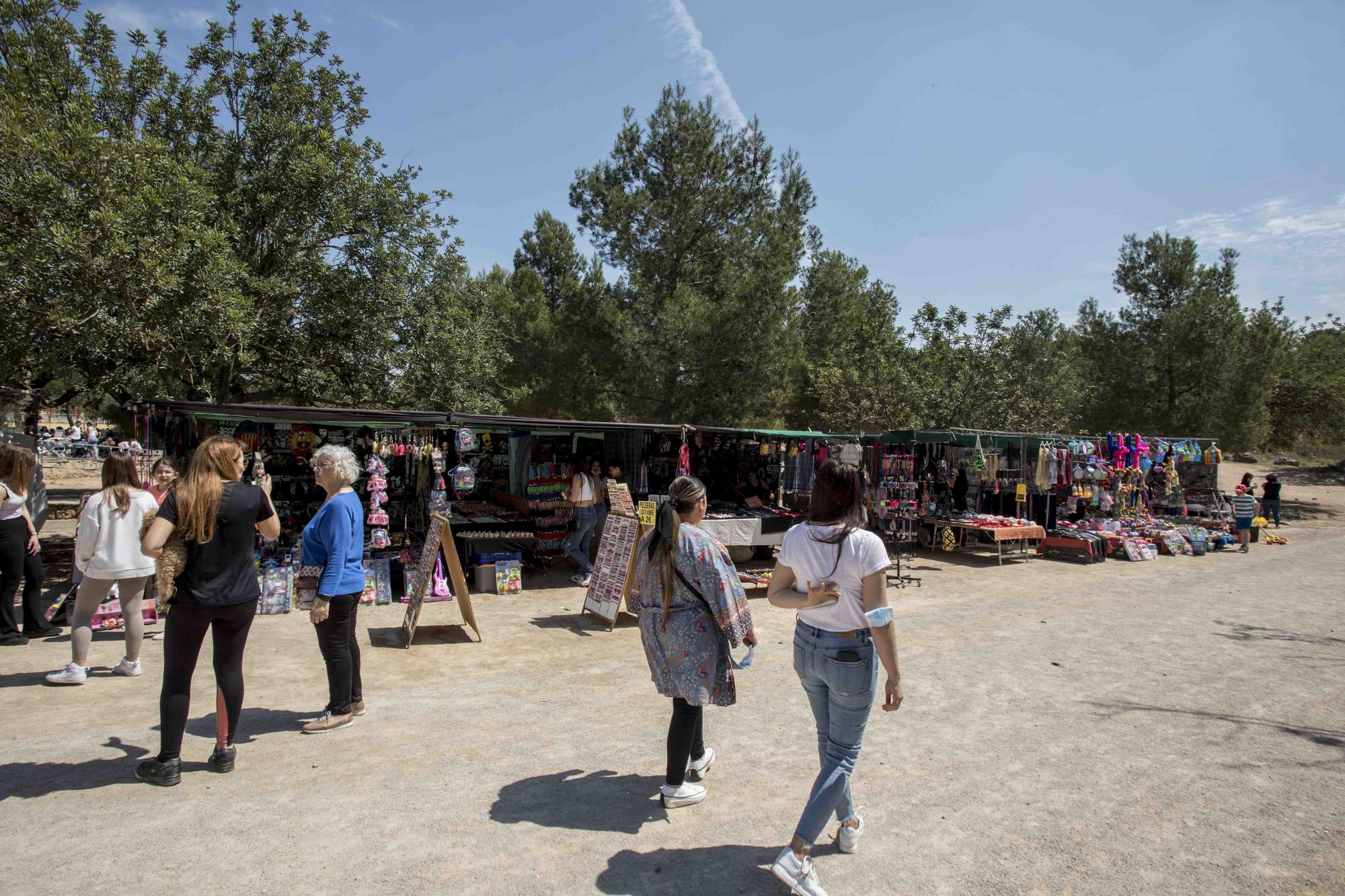 El Parc d San Vicent de Lliria vuelve a llenarse de familias dos años depués