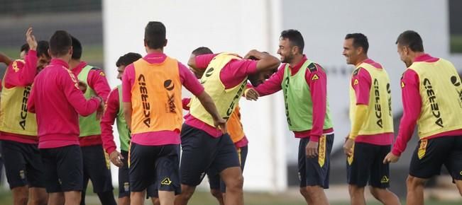 CALABUIG MARZO 04/02/2016 .  FUTBOL . ENTRENAMIENTO DE LAS PALMAS EN PATERNA