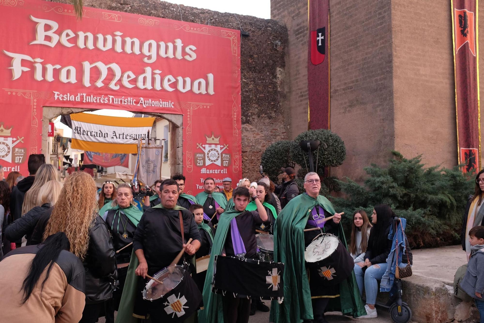 El multitudinario viaje al pasado de la Feria Medieval de Mascarell, en imágenes