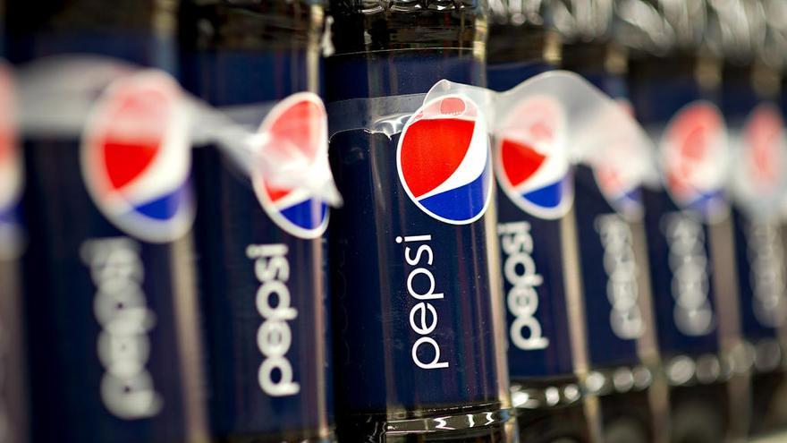 Botellas con la imagen identificativa de Pepsico.