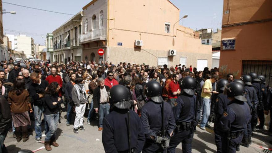 Los nuevos derribos desatan la guerra en el Cabanyal