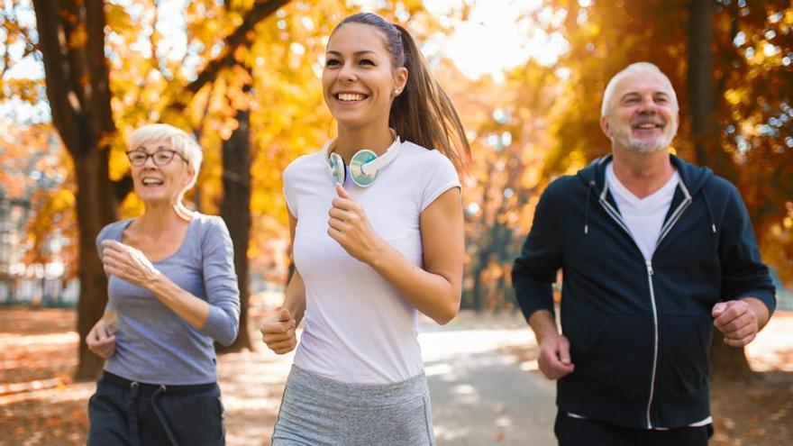 Hacer ejercicio, alimentarse bien, sueño, y no tabaco, enlentence el envejecimiento.