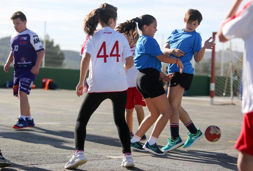 Un centenar de jugadores participan en la diada de promoción alevín celebrada en Sant Jordi