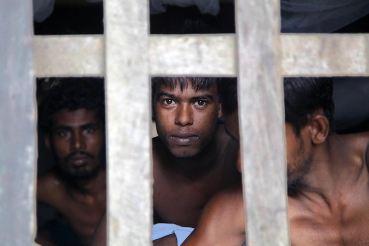 Immigrantes Rohinyàs rescatats a Myanmar després de fugir de Bangla Desh.